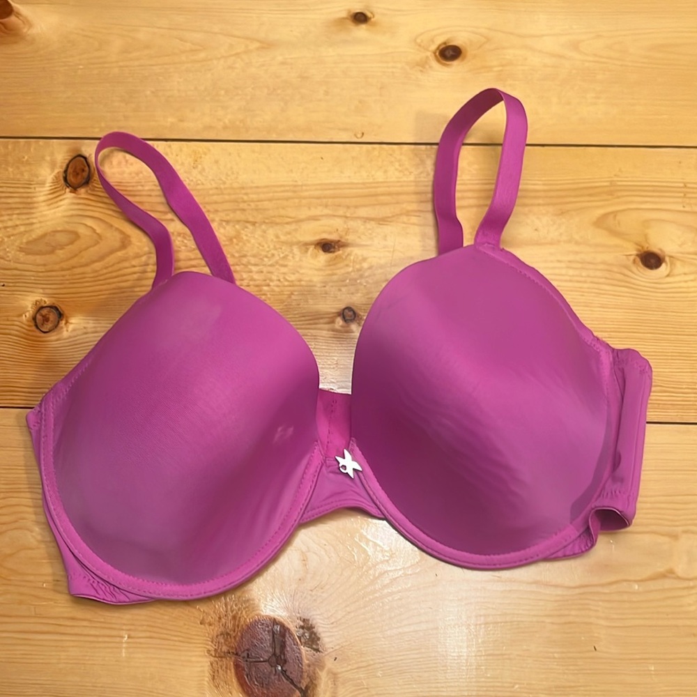 Fredericks of Hollywood exxtreme bra